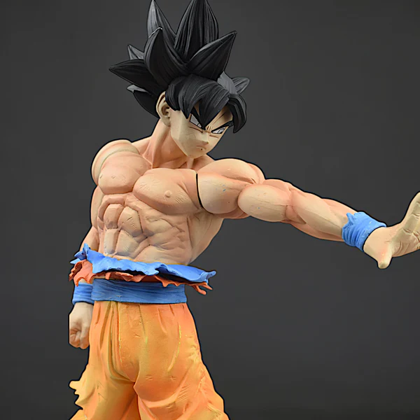 Son Goku Limited Edition Iconic Action Figure with Interchangeable Hands (26 cm) – Dragon Ball Z
